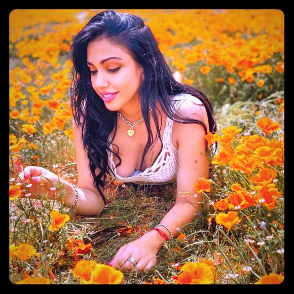 Meet your Posher, Orchideh - Picture 1 of 4